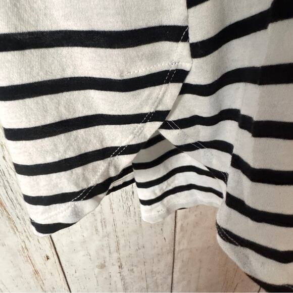 A.n.a Women's Black and White Striped Racerback Tank Top Sz S NWT - Picture 7 of 8